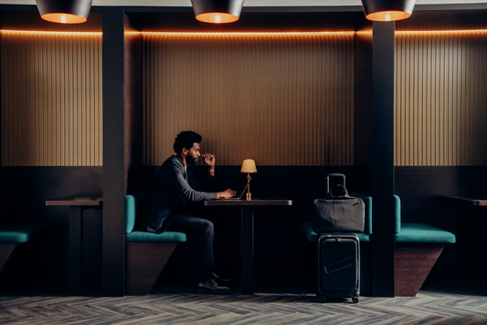 Travel Sharp, Work Smart: Elevate your Travelling Experience with Émigré