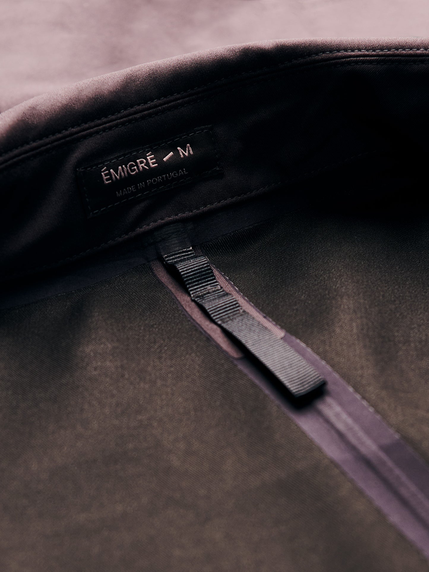 Waterproof trench coat in black for men